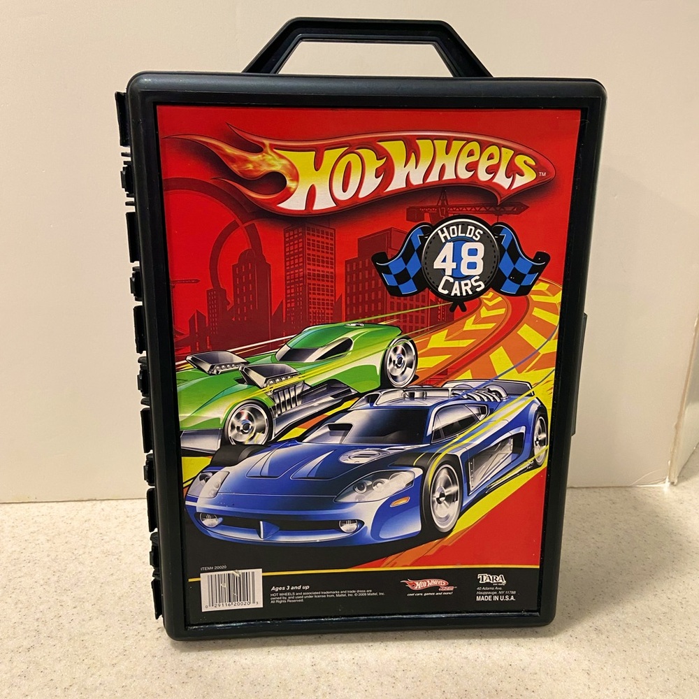 Hot wheels carrying case